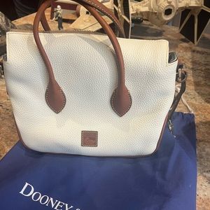 Dooney & Bourke